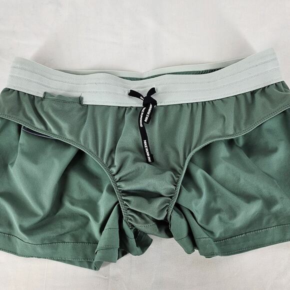 NIKE RUNNING GREEN DRI-FIT SHORTS – WOMEN’S SIZE SMALL – LIGHTWEIGHT ACTIVEWEAR - Picture 11 of 13